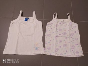 Lot maillots de corps.