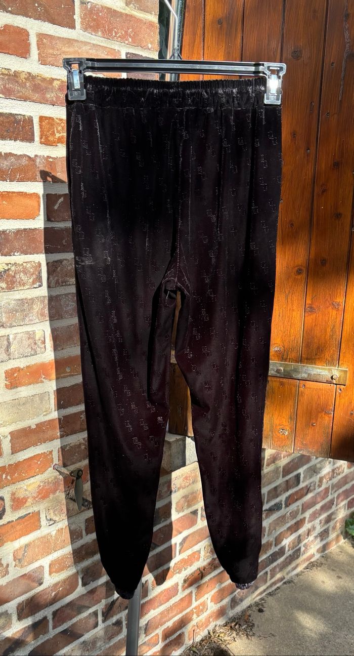 🖤 Jogging velours embossé BOOHOO Taille 36🖤 - photo numéro 4