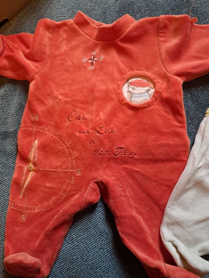 Lot 2 pyjamas naissance Absoba et Petit bateau - photo numéro 2
