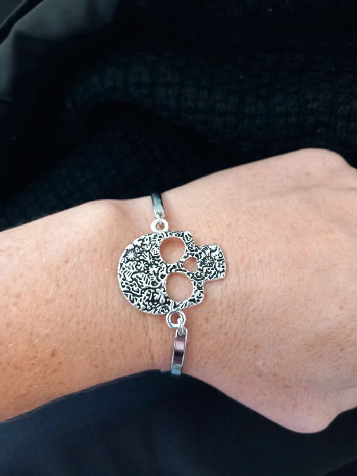 Bracelet crâne - photo numéro 2