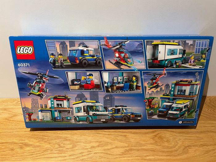 60371 Lego City Le QG des véhicules d’urgence - photo numéro 2