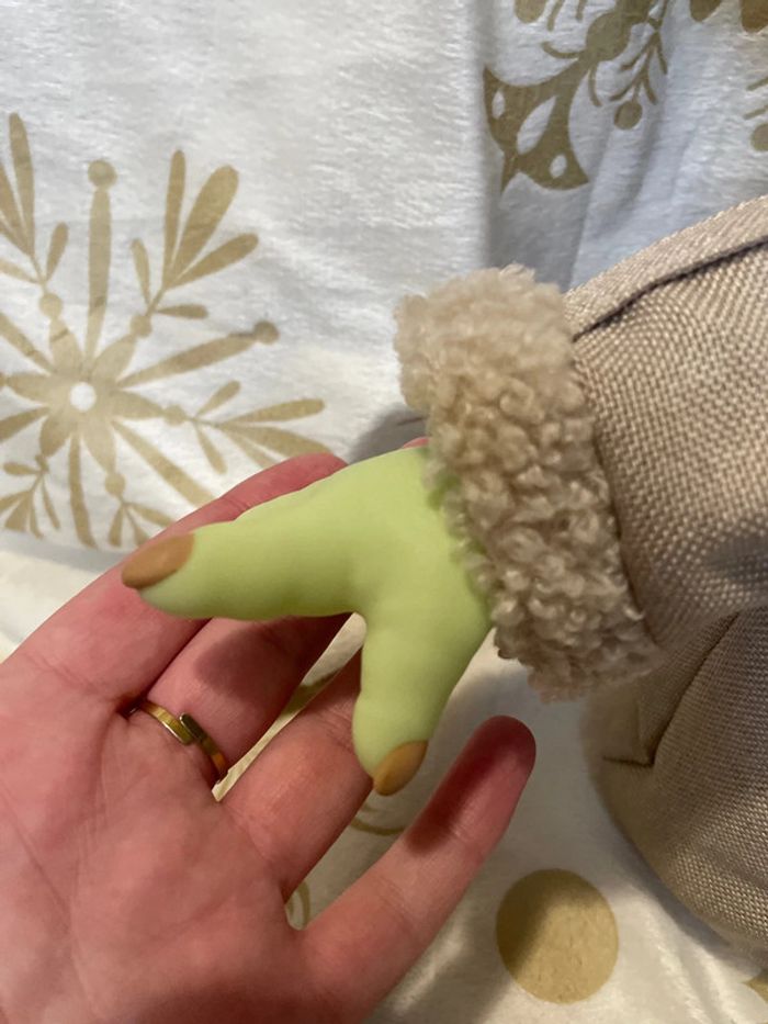 Peluche mattel disney Star Wars Baby Yoda the child Mandalorian - photo numéro 3