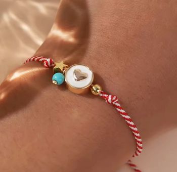 Bracelet porte-bonheur rouge et blanc ajustable