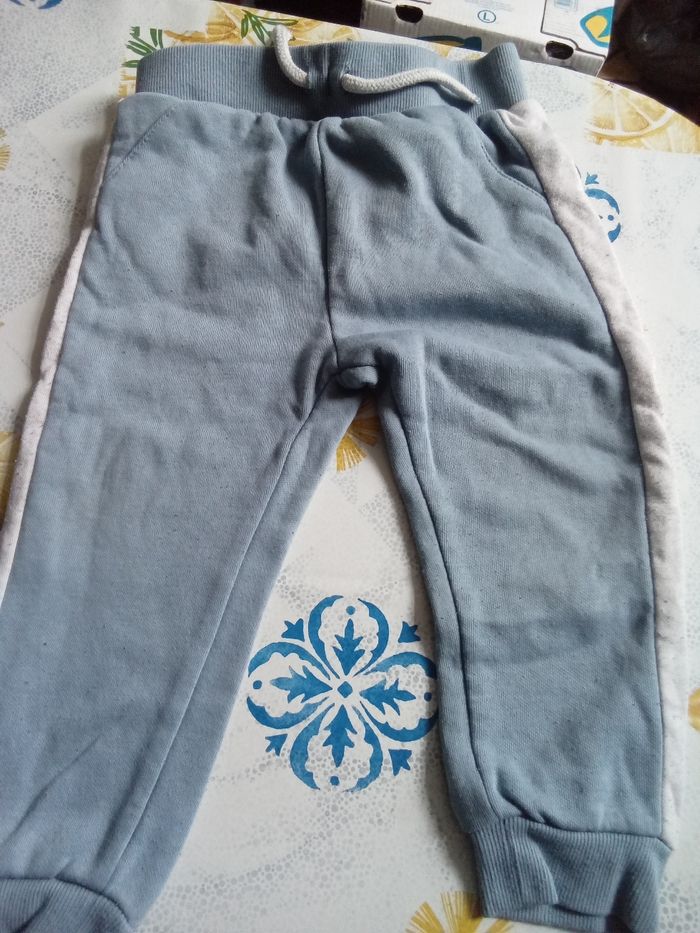 Lot pantalons garçons t 18-24 mois - photo numéro 6