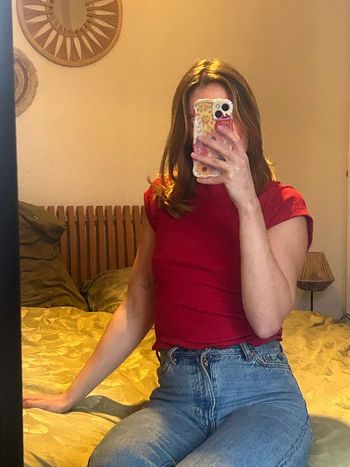 Top rouge à encolure bateau Asos design