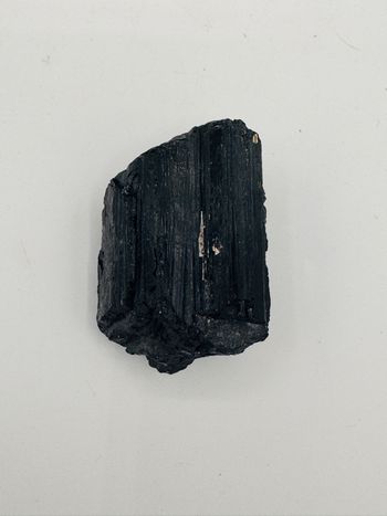 Tourmaline noire brute 89 g – Protection & Énergie – Ref40