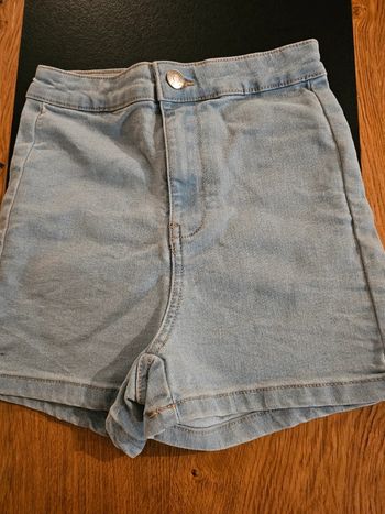 Short en jean bleu