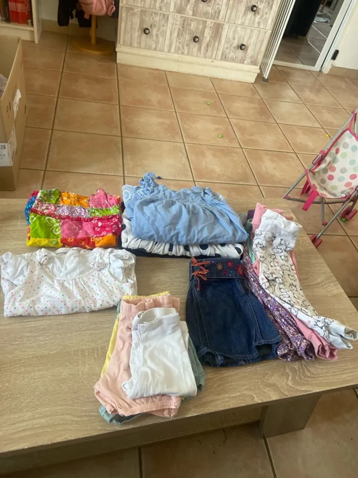 Lot fille 18 mois (15 pièces)
