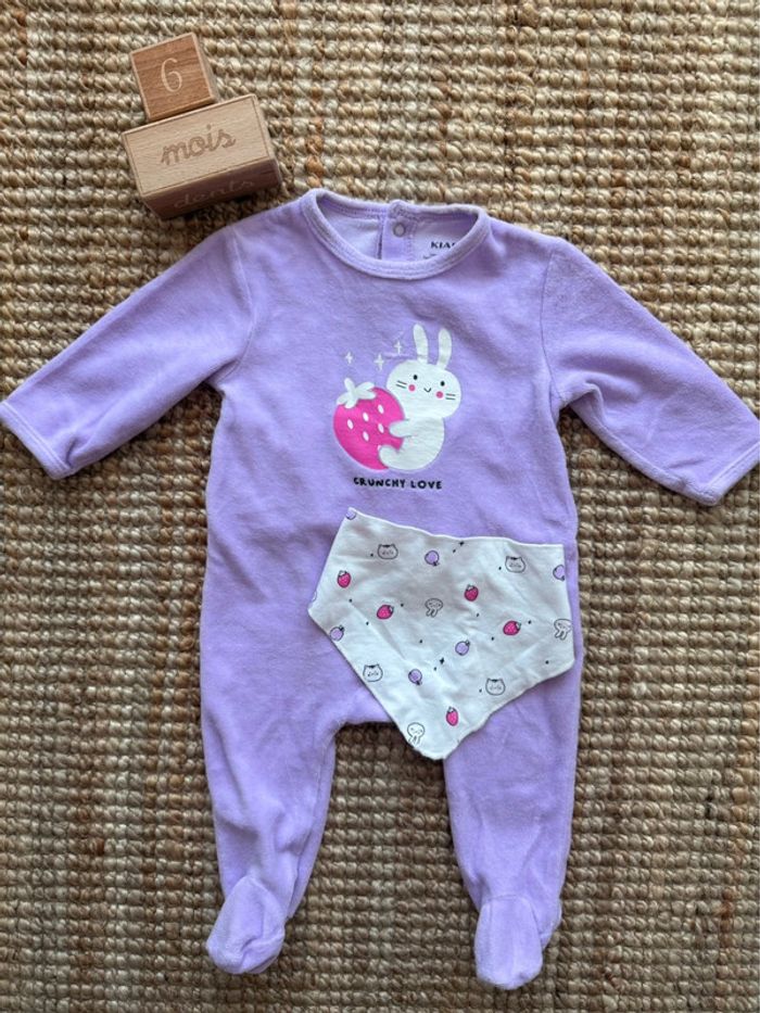 Pyjama velours + bavoir Kiabi 6mois / 68cm
