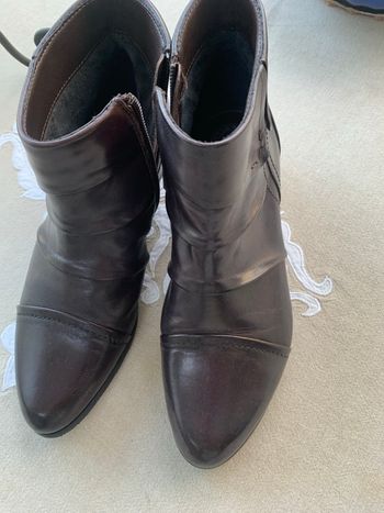 Bottines neuves  marron très foncé T38 ,