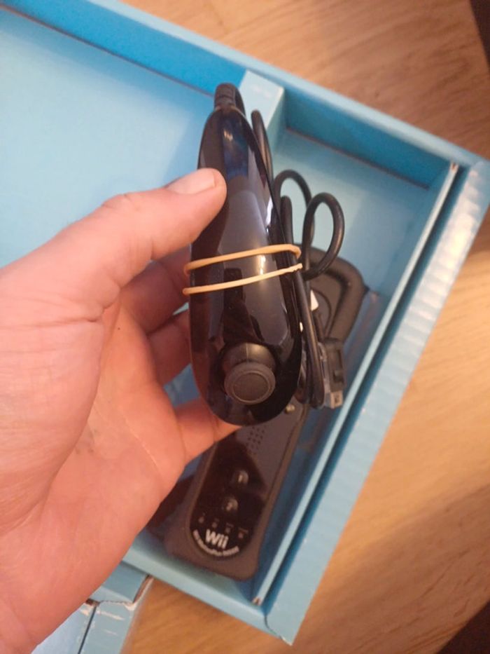 Pack Nintendo Wii Noire + adaptateur HDMI - photo numéro 13