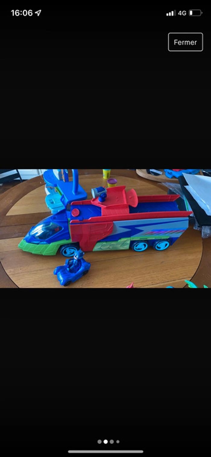 Pyjamasques, Camion de transport, avec 1 mini Véhicule et 1 Figurine, Sonore et Lumineux - photo numéro 2