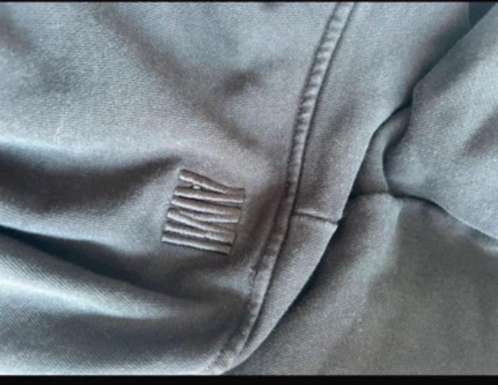 Sweat à capuche AMI noir – Taille M – Excellent état - photo numéro 6