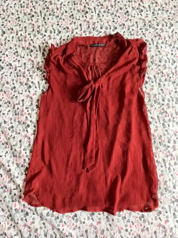 Haut mousseline bordeaux