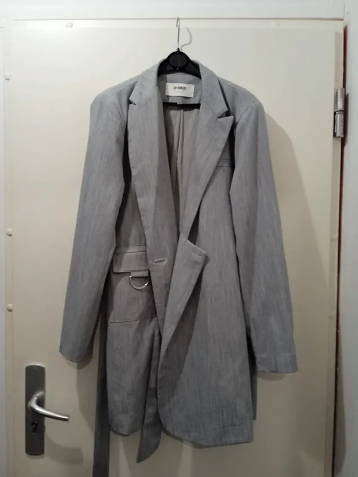 Veste femme de tayeur 4th-reckless jusqu'au genoux avec ceinture et boutons grise taille 44 - photo numéro 3