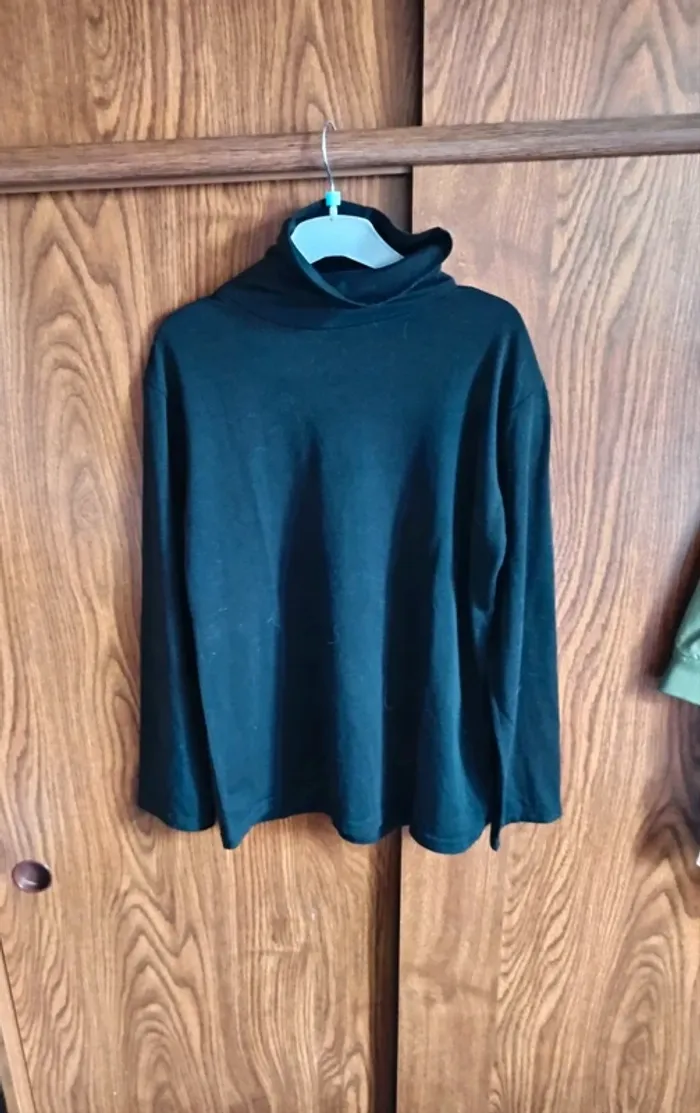 Sous pull noir taille 36/38 - photo numéro 2