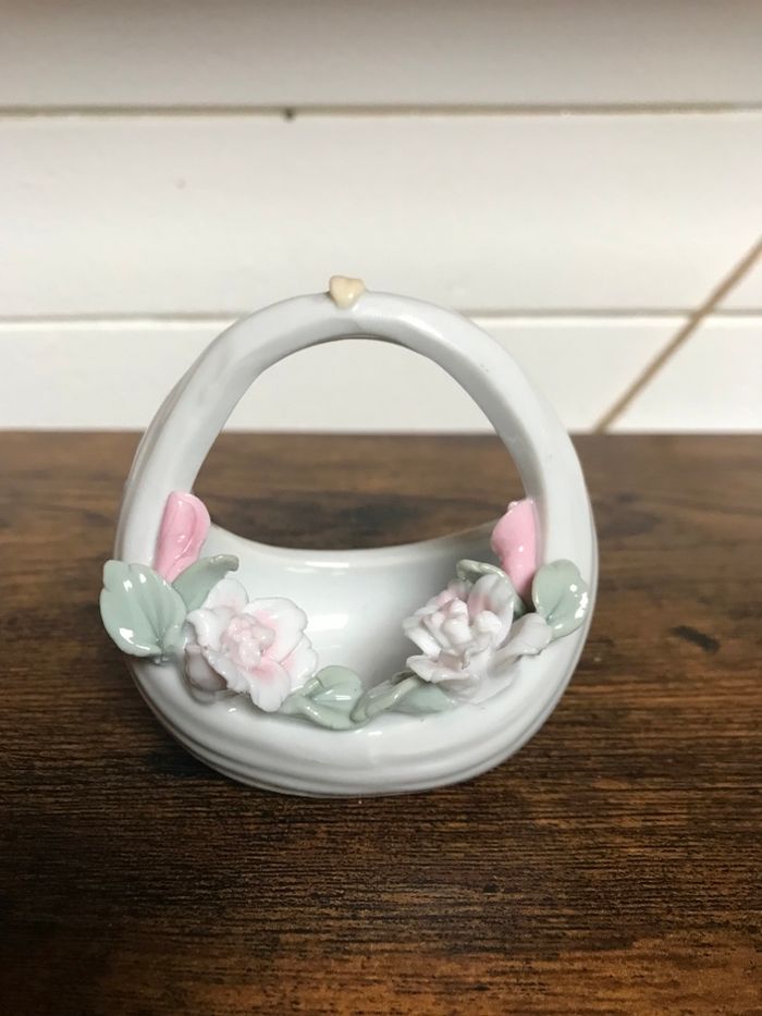 Petit panier en céramique décoration