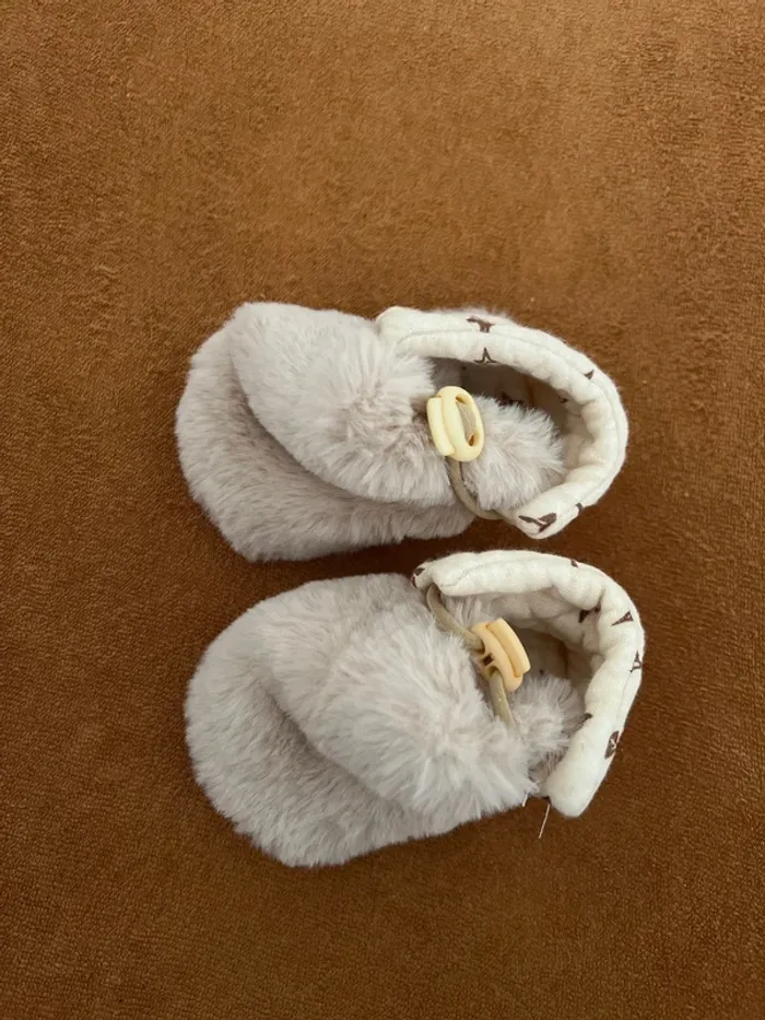 Chaussons bébé - photo numéro 2