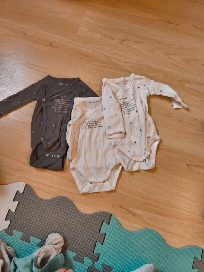 Lot de 3 bodies