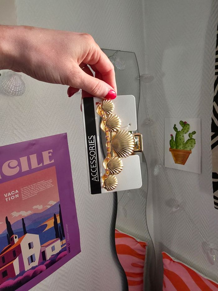 Pince cheveux coquillage - photo numéro 1