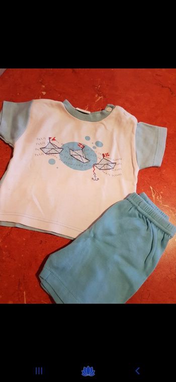 Ensemble bébé taille 3 mois