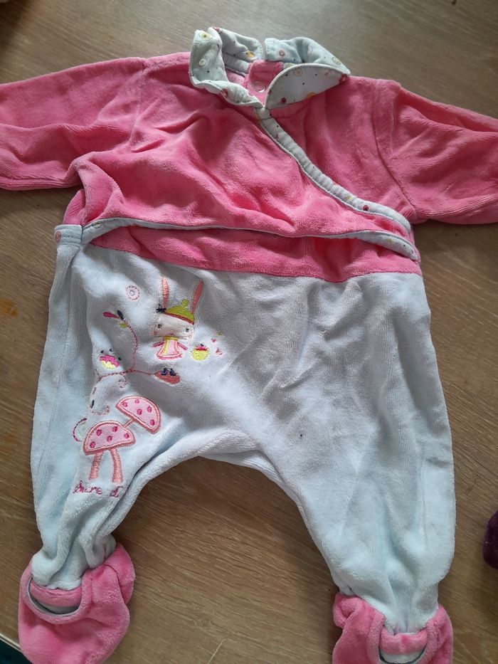 Lot de 2 pyjamas taille 1 mois - photo numéro 3
