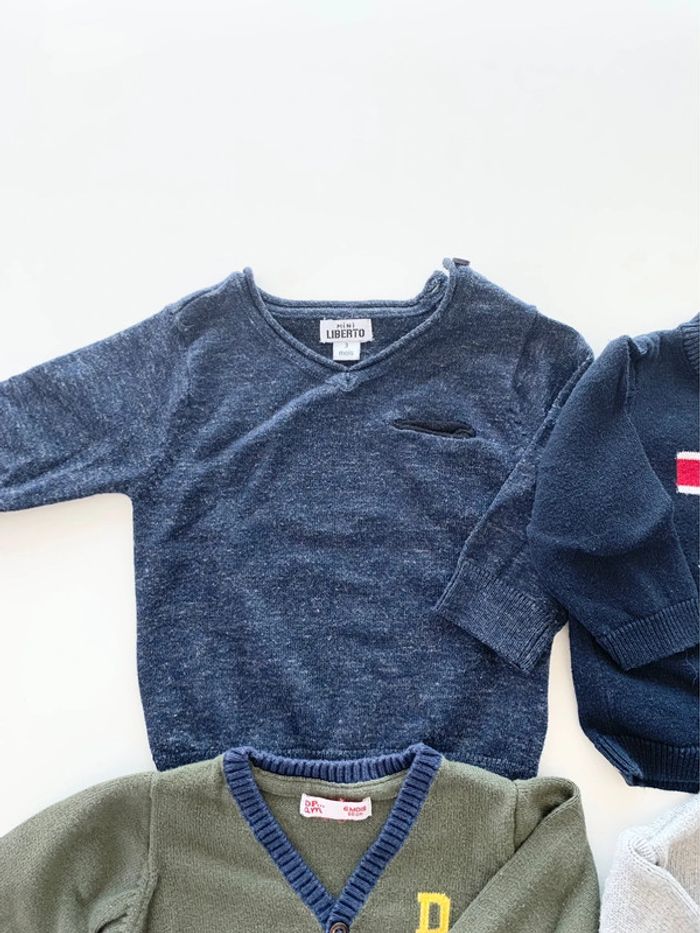 Lot de 4 pulls / gilets. 3 / 6 mois - photo numéro 2