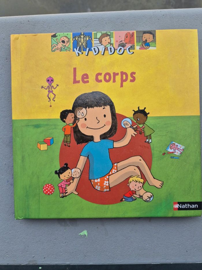Livre enfant - Kididoc - le corps - Nathan