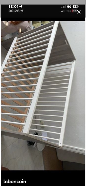 Lit à barreau évolutif  avec table à langer / commode 