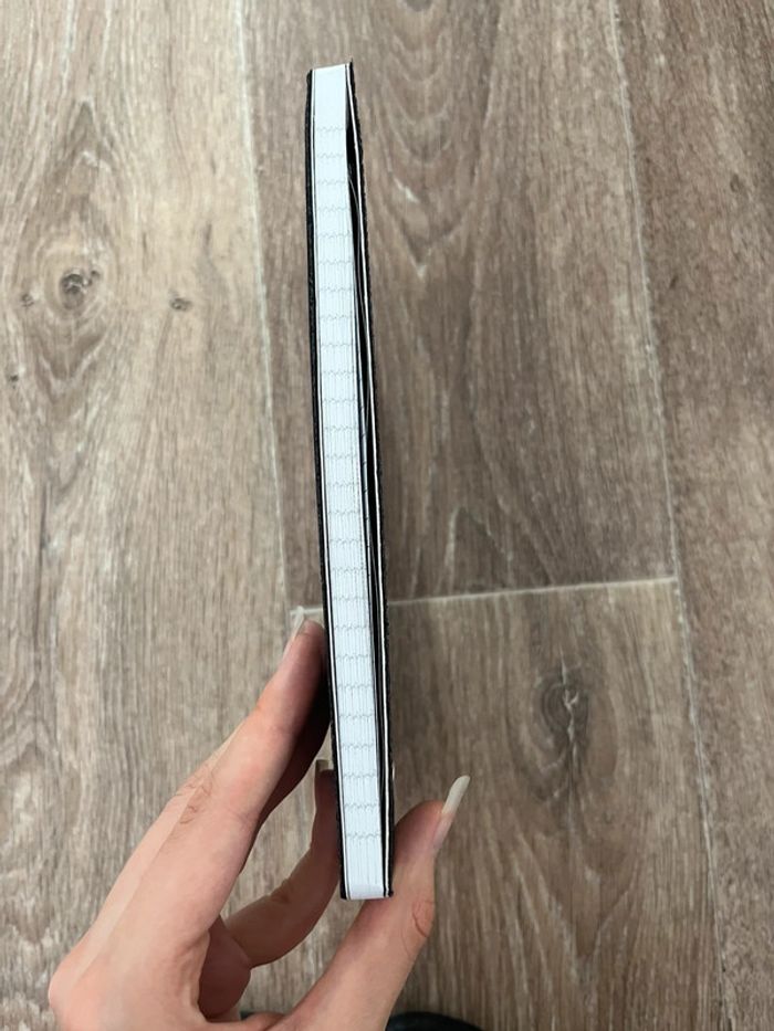 Carnet lignée A5 avec couverture pailleté noir - photo numéro 3