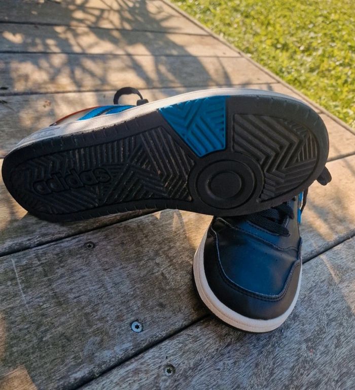 Baskets adidas taille 37 1/3 - photo numéro 10