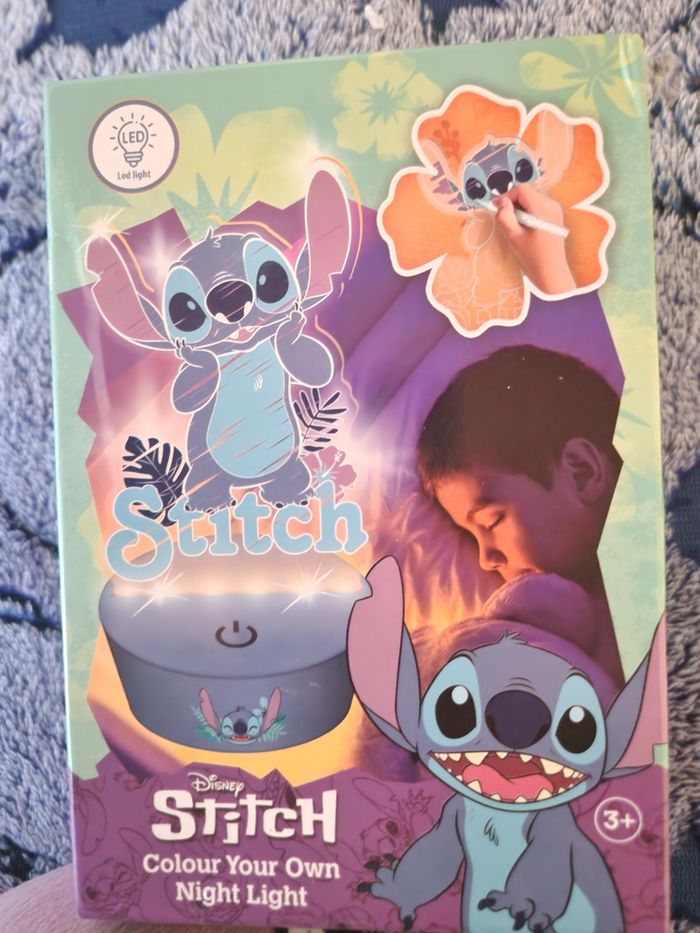 Veilleuse Stitch â colorier