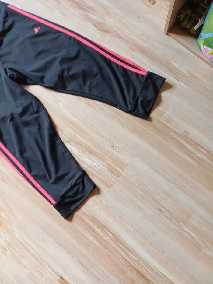 Pantacourt de sport Adidas climatite taille L - photo numéro 3