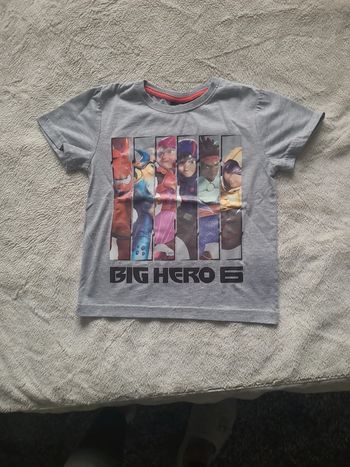 T shirt manche courte 4 ans.
