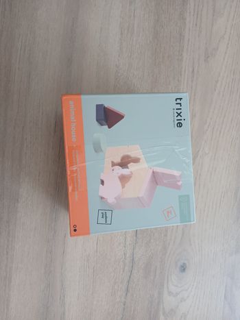 Maison des formes- marque trixie- Neuf avec étiquettes