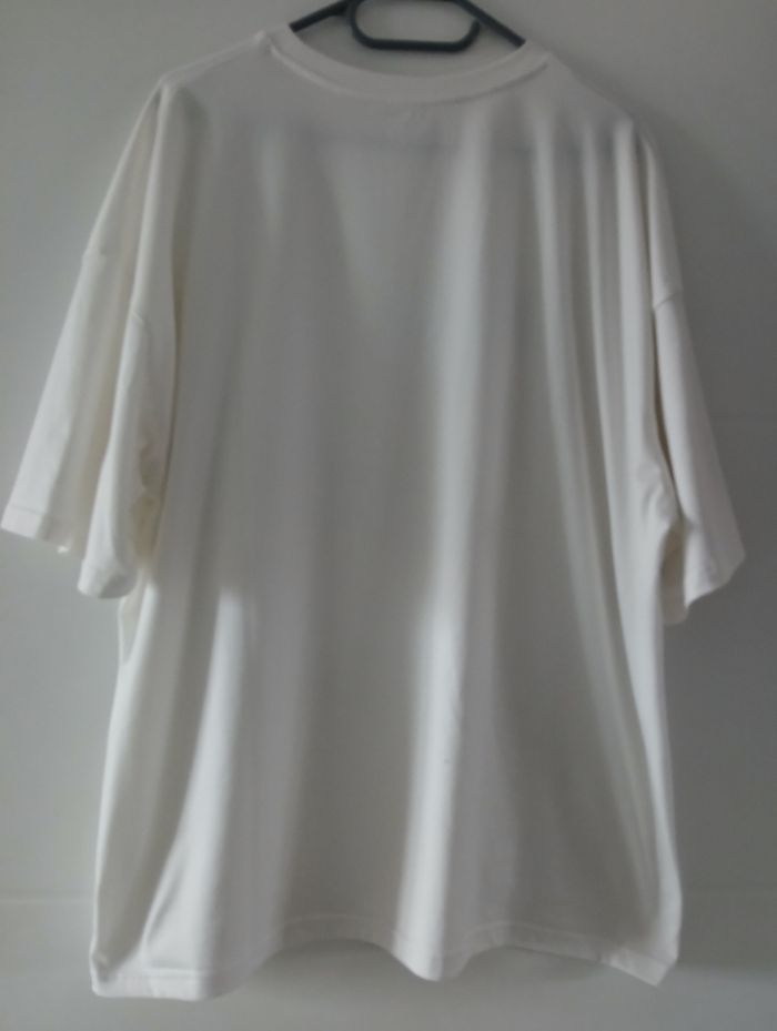 T shirt Shein
L - photo numéro 2