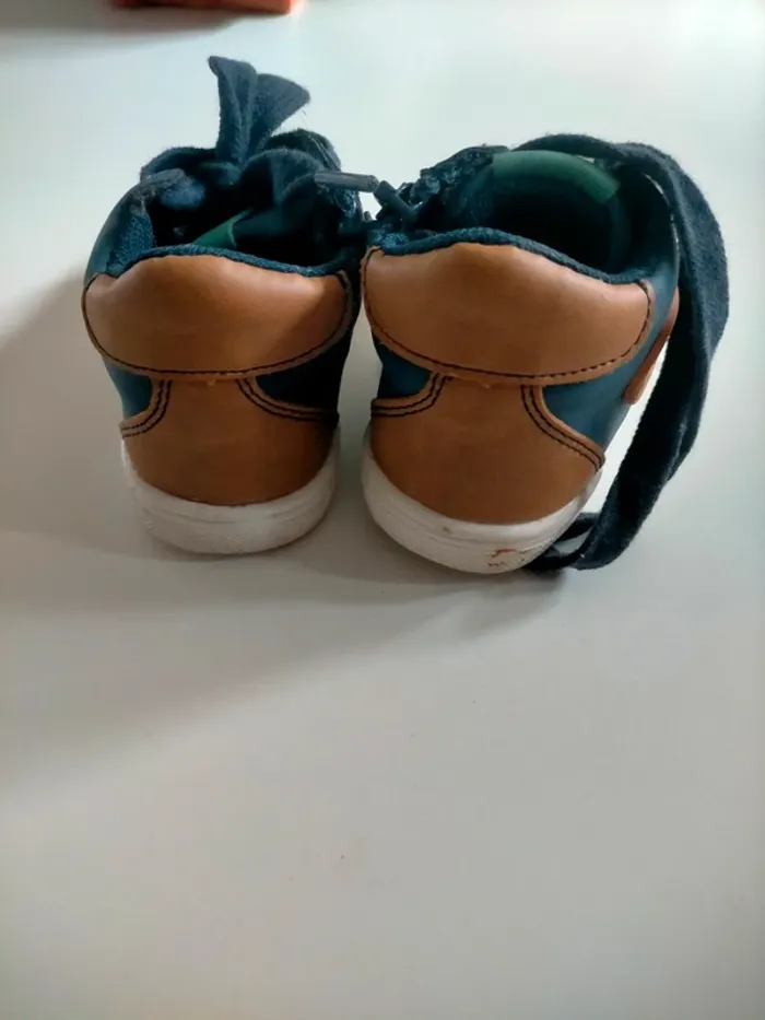 Premières chaussures de marche - photo numéro 7