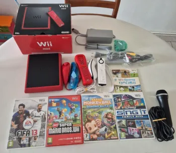 Lot Console Nintendo Wii Mini  en Boîte + 2 Manettes & 5 Jeux