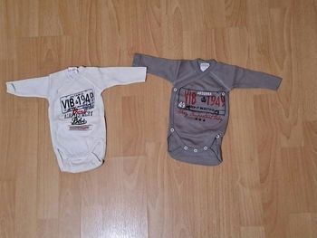 Lot de 2 bodies naissance
