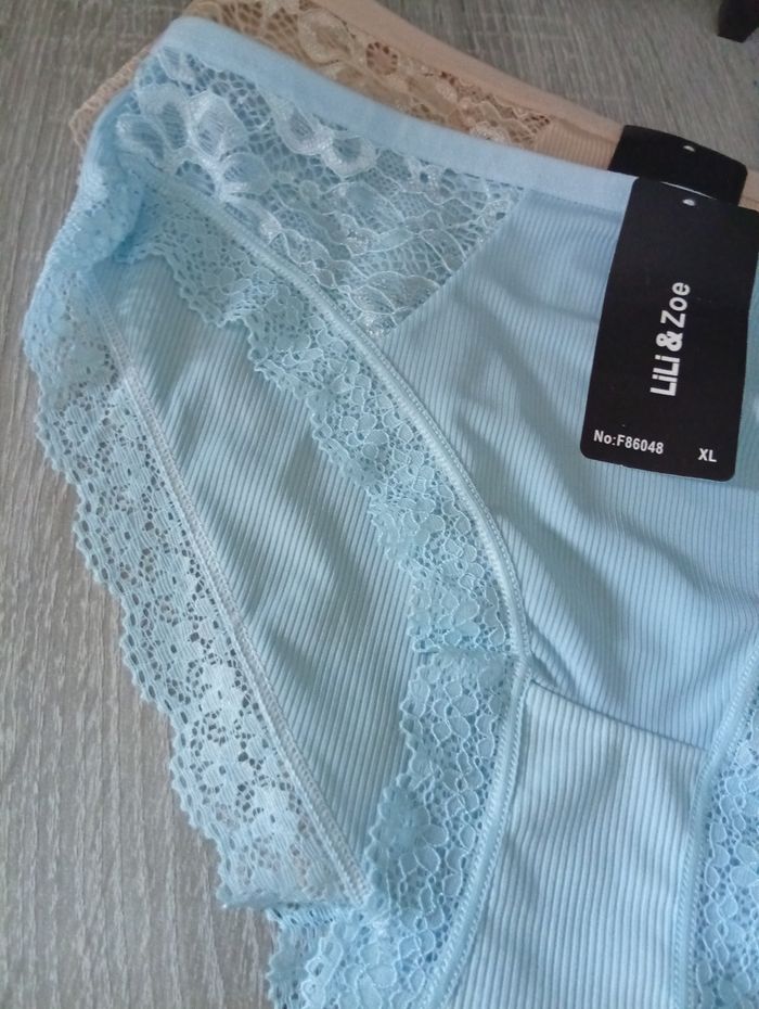 Joli lot de 2 culottes p'tite dentelle  dû XL - photo numéro 2