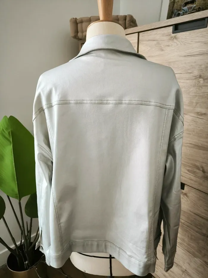 La veste en jean gris argenté - photo numéro 5
