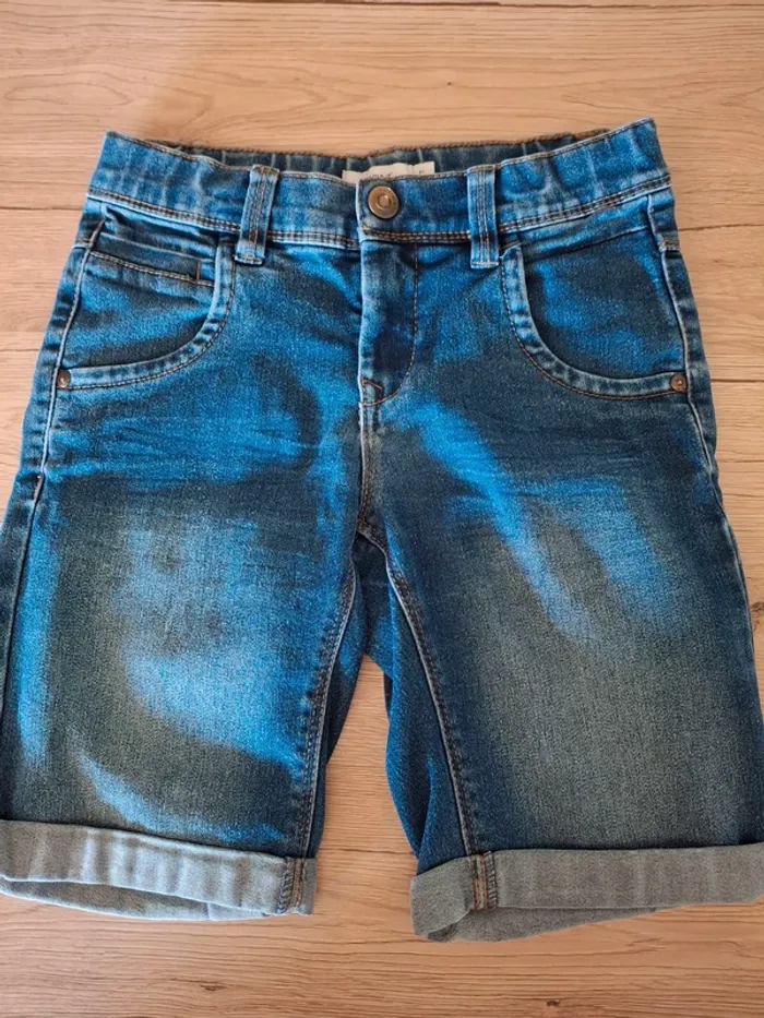 Ensemble short et tea shirt 9/10 ans - photo numéro 2