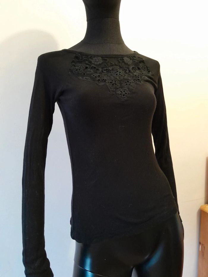 Top manches longues noir broderie transparence Superdry taille xs - photo numéro 2