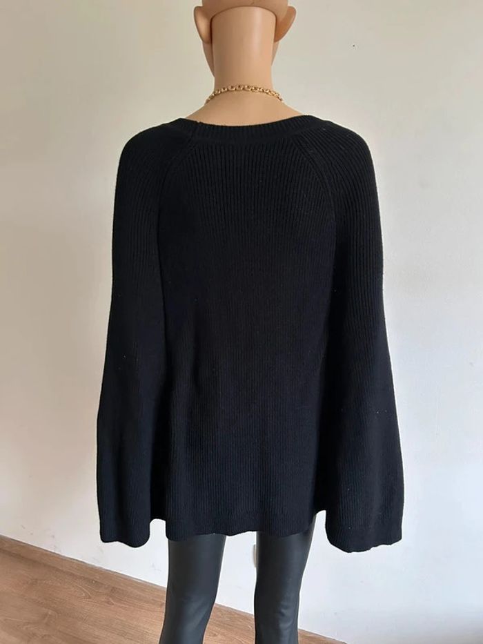 Poncho noir avec boutons dorés Morgan taille S jamais porté - photo numéro 7