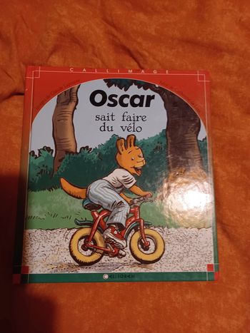 oscar sait faire du vélo