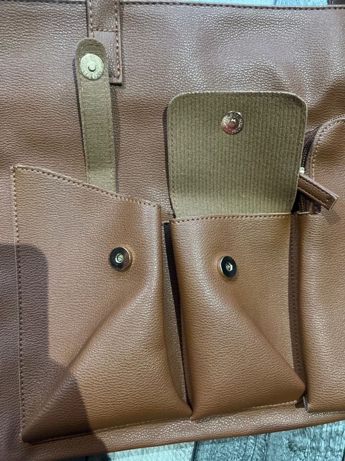 Très beau sac à main . - photo numéro 3