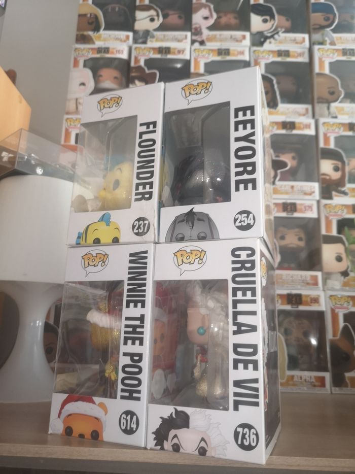 4 Funko Pop Disney Diamond Collection (Winnie, Polochon, Bourriquet, Cruella) - photo numéro 4