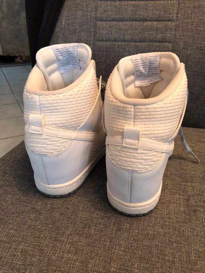 Basket compensée Nike dunk Sky hi - photo numéro 9