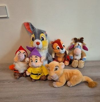 Lot de 6 peluches DISNEY