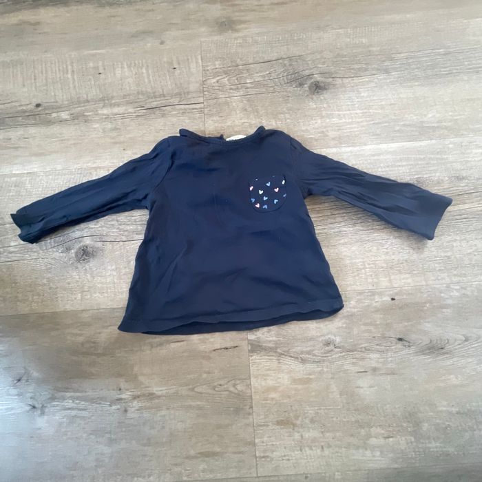 TEE shirt